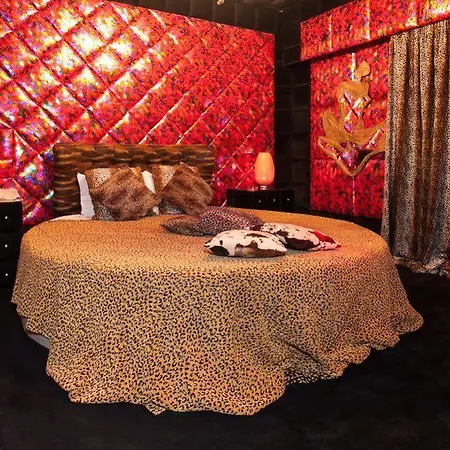 Liefdeshotel Priamos-αdults Only