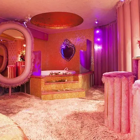 Priamos-αdults Only Liefdeshotel 2*